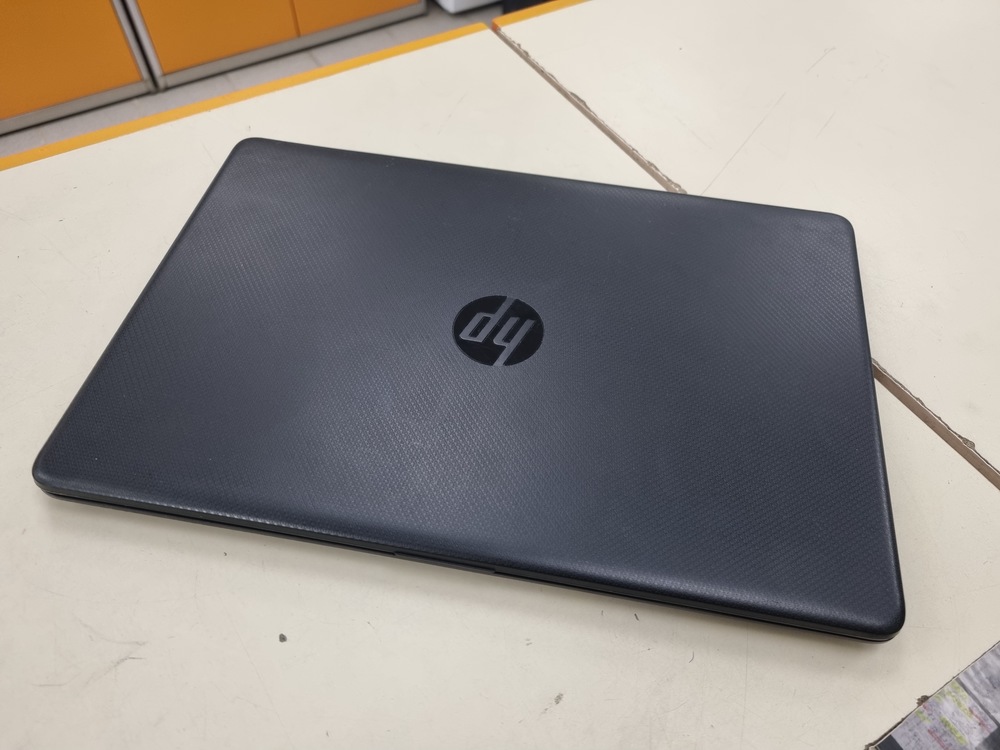 Ноутбук HP; Core i7-11800H, Intel UHD Graphics G4, 8 Гб, 500 Гб, Нет