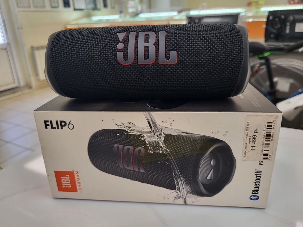 Портативная акустика JBL Flip 6;