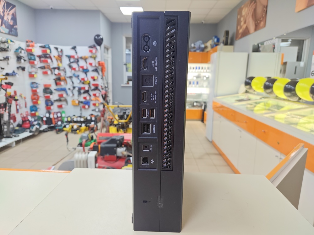 Игровая приставка Xbox One 500Gb