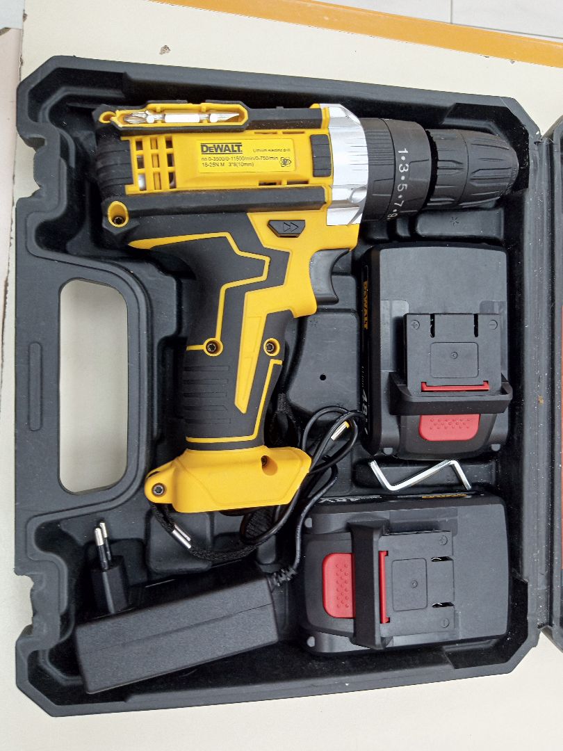 Шуруповерт Dewalt 48V