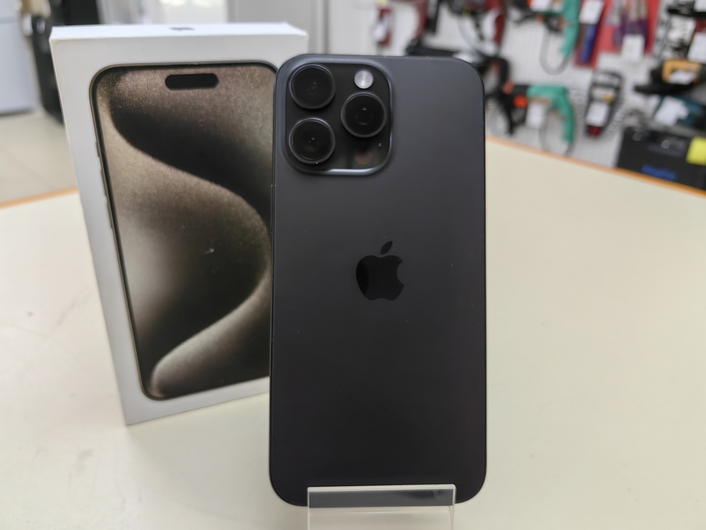 Смартфон Apple iPhone 15 Pro Max 256Gb