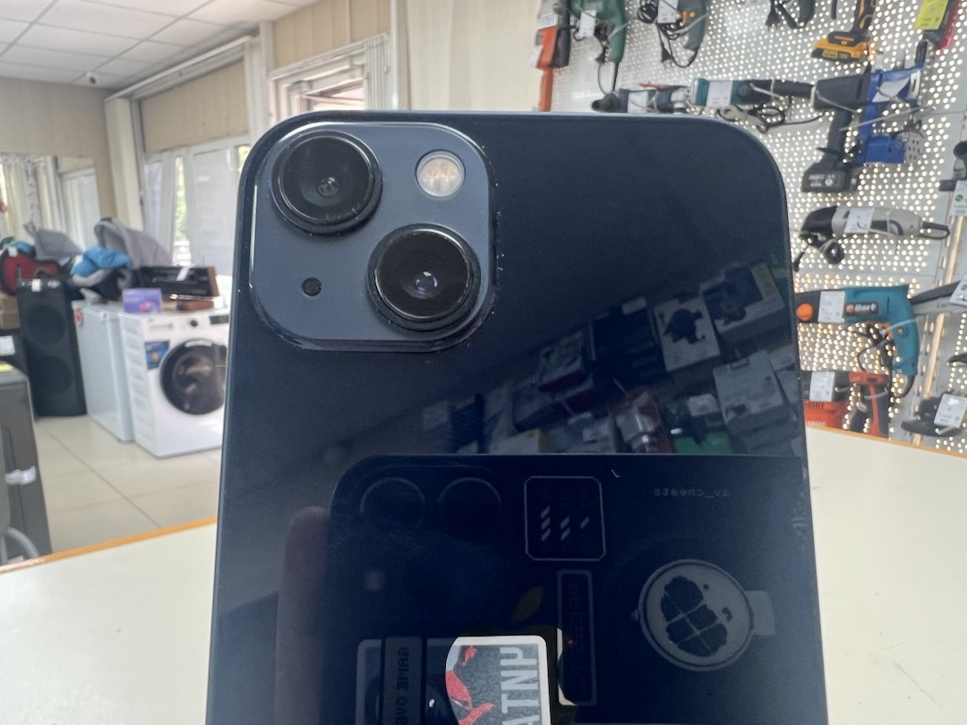 Смартфон Apple iPhone 13 128Gb