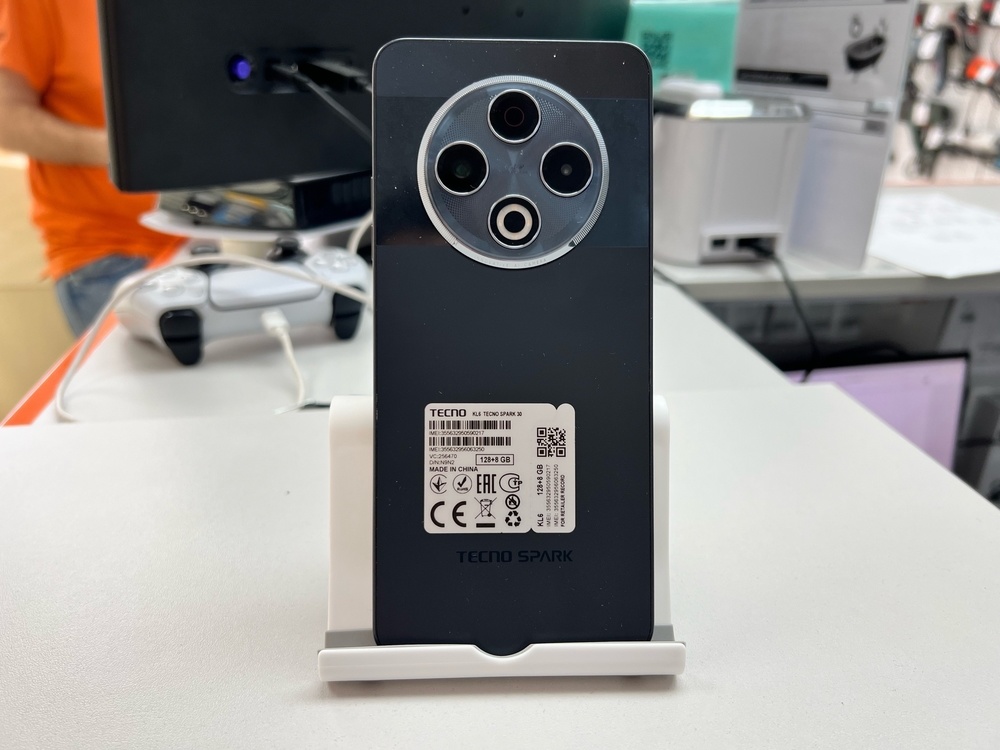 Смартфон Tecno SPARK 30 8/128