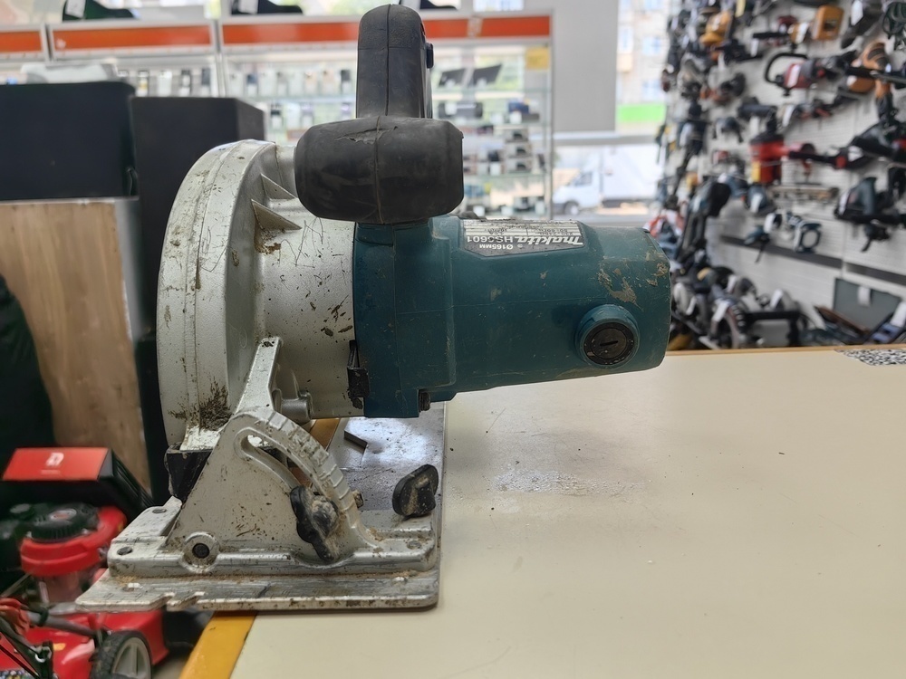Дисковая пила Makita HS6601