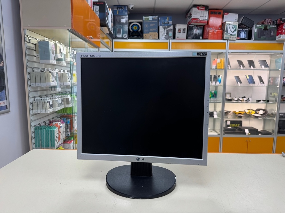 Монитор LG 1534L;