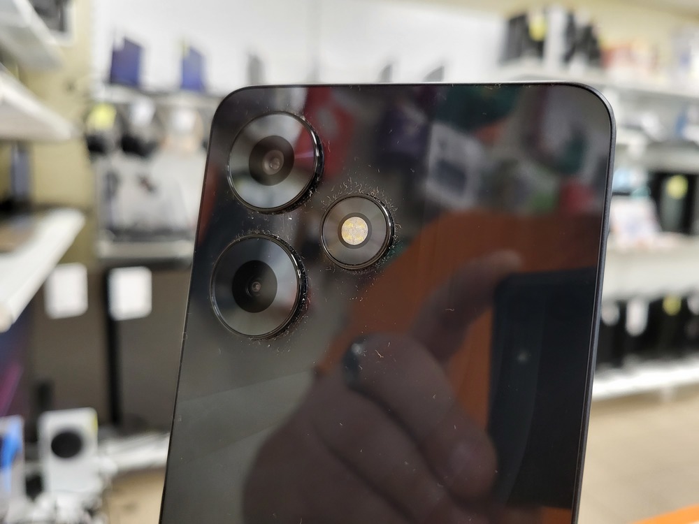 Смартфон Infinix HOT 30 4/128