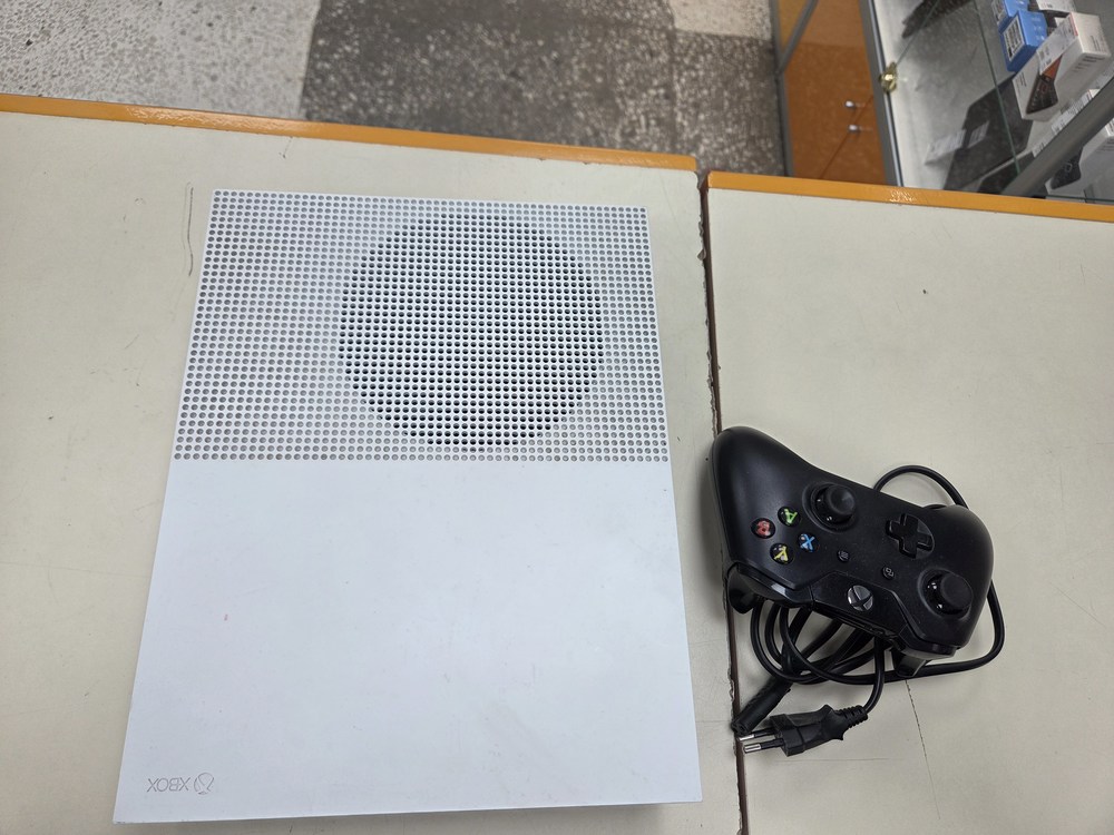 Игровая приставка Xbox One S 500Gb