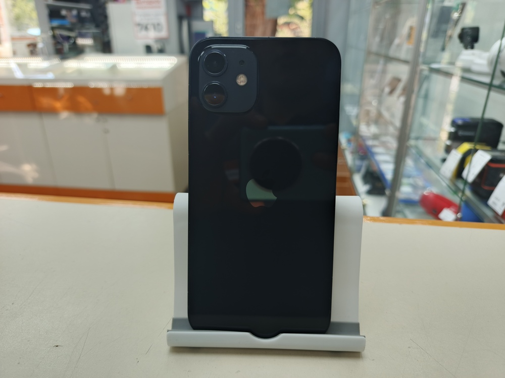 Смартфон Apple iPhone 12 128Gb