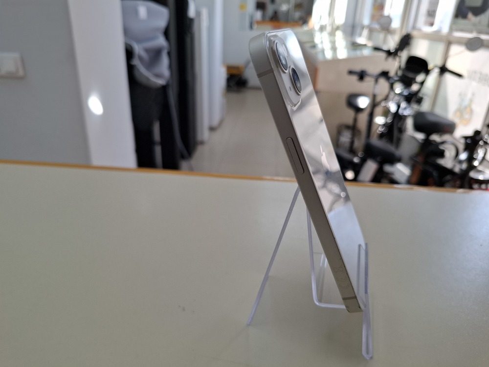 Смартфон Apple iPhone 13 128Gb