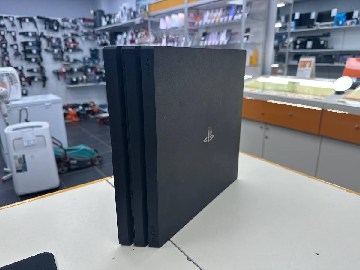 Игровая приставка PlayStation 4 Pro 1Tb