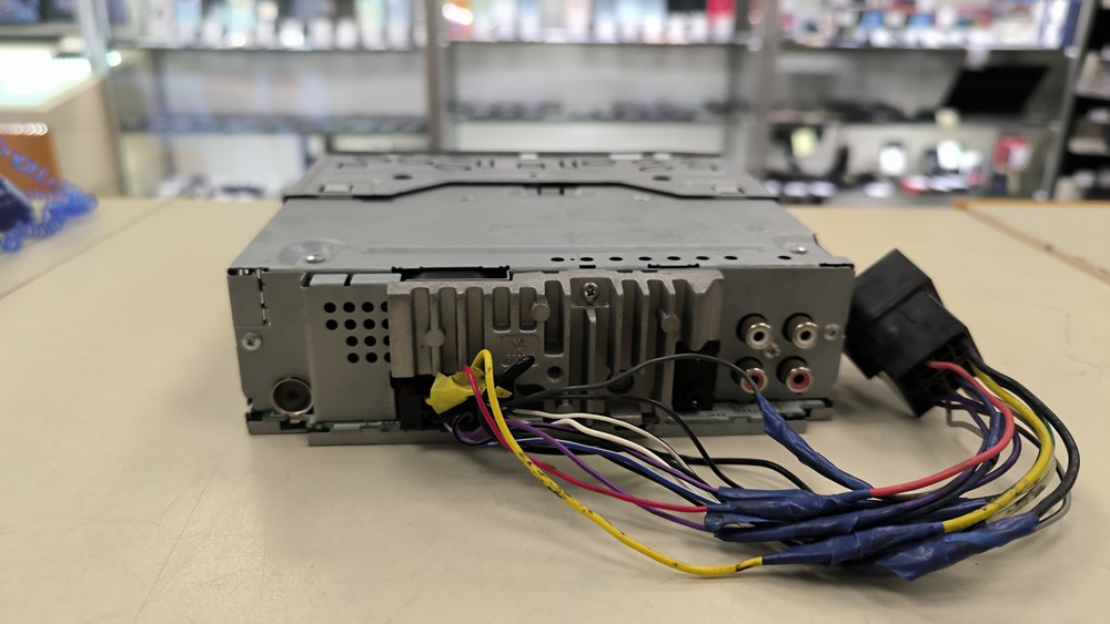 Автомагнитола Pioneer DEH-S4250SD