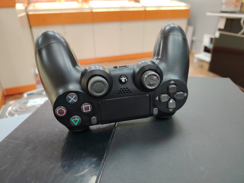 Игровая приставка PlayStation 4 500GB