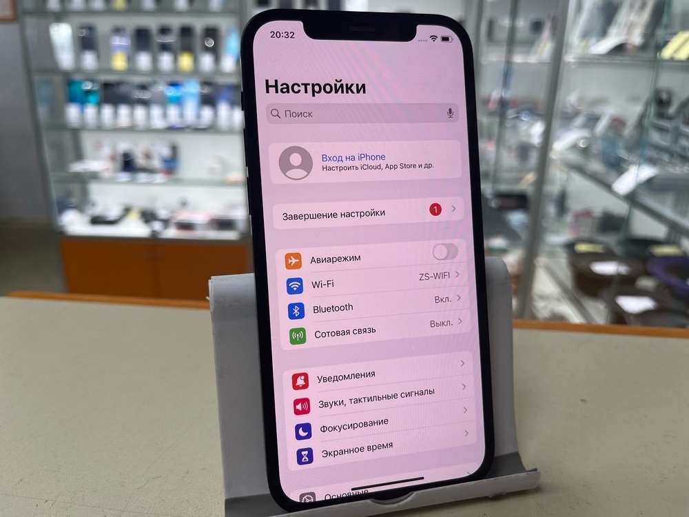 Смартфон Apple iPhone 12 64Gb