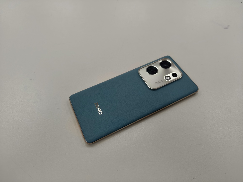 Смартфон Infinix ZERO 30 4G 8/256