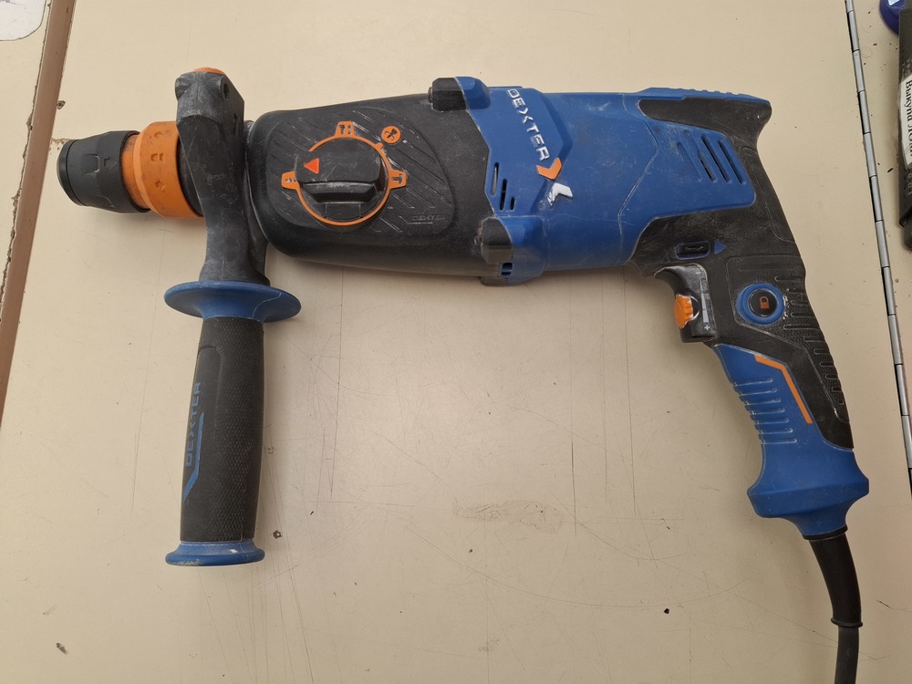 Перфоратор Dexter 800rh2-30.5;