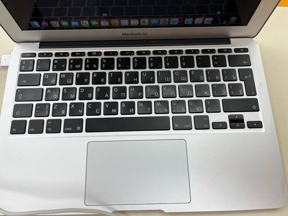 Ноутбук Apple MacBook Air 11 дюймов (2015) A1465