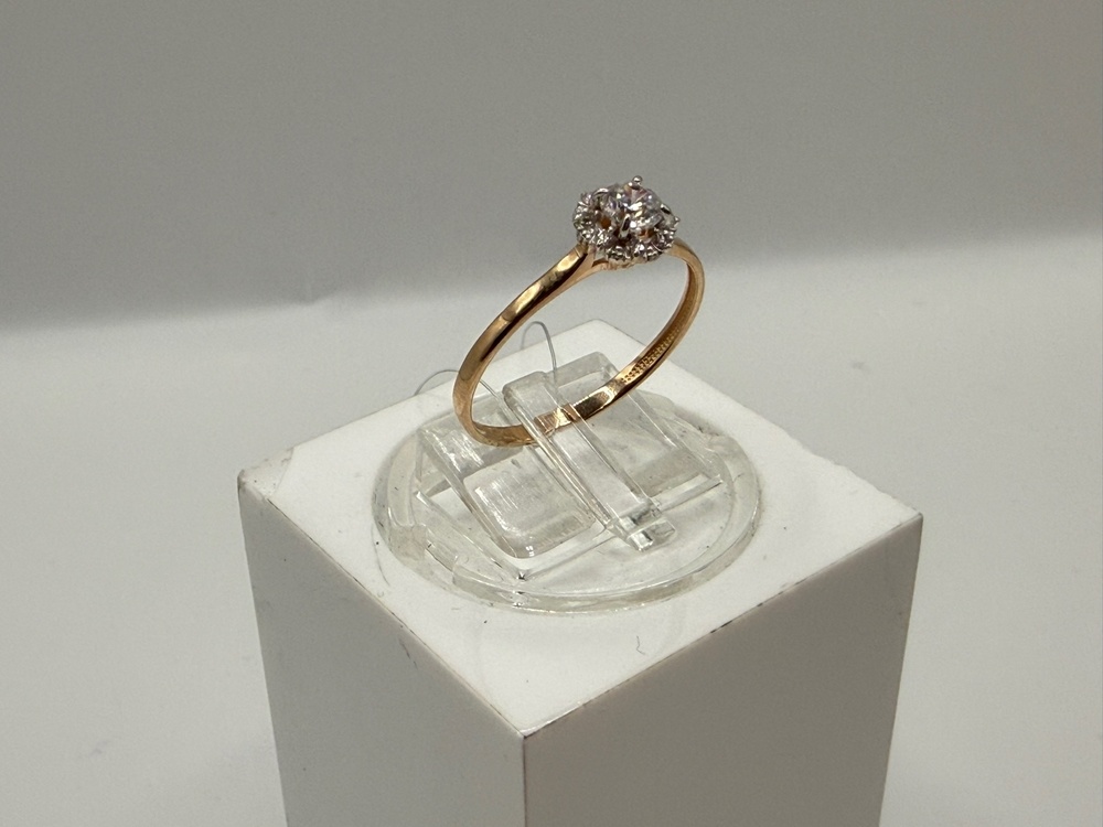 К1326236 КОЛЬЦО С КАМНЯМИ (Au 585)