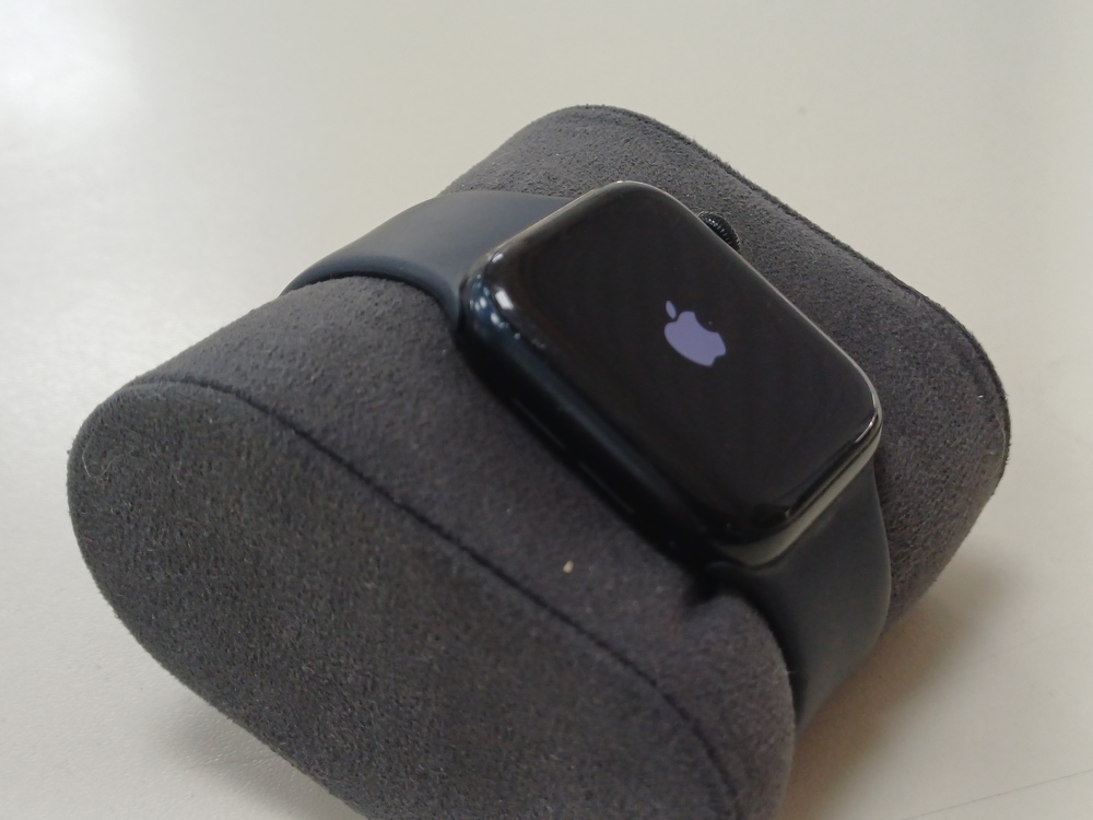 Смарт-часы Apple Watch SE 2020 40mm
