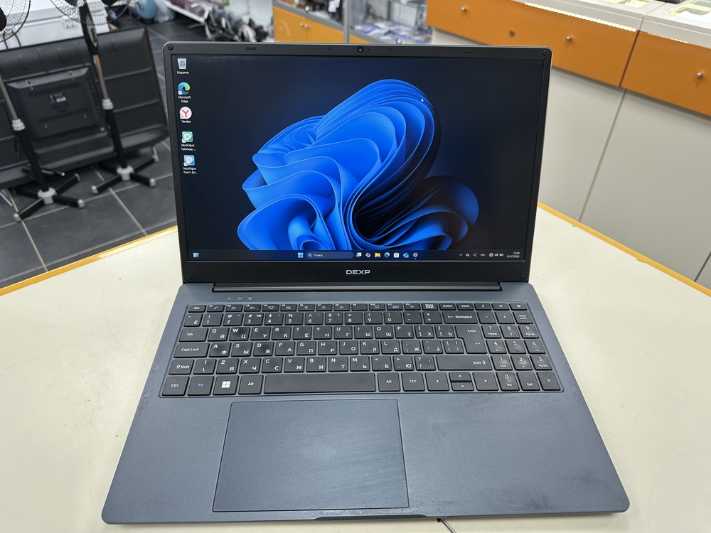 Ноутбук Dexp; Core i5-1035G1, Intel UHD Graphics, 8 Гб, Нет, 240 Гб