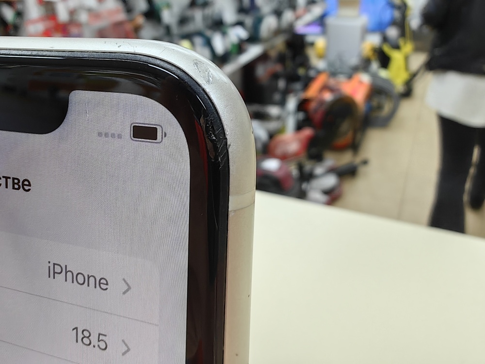 Смартфон Apple iPhone 11 64Gb