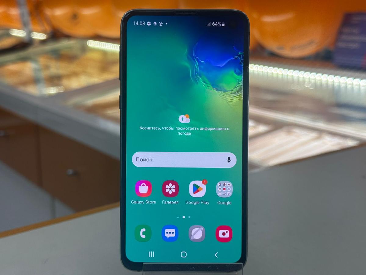 Смартфон Samsung Galaxy S10e 6/128