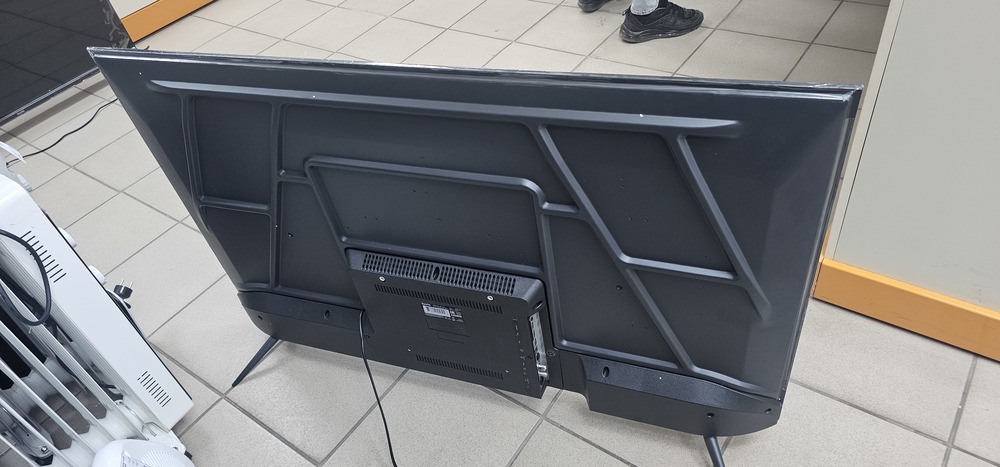 LED Телевизор Tuvio TD50UFBSV1