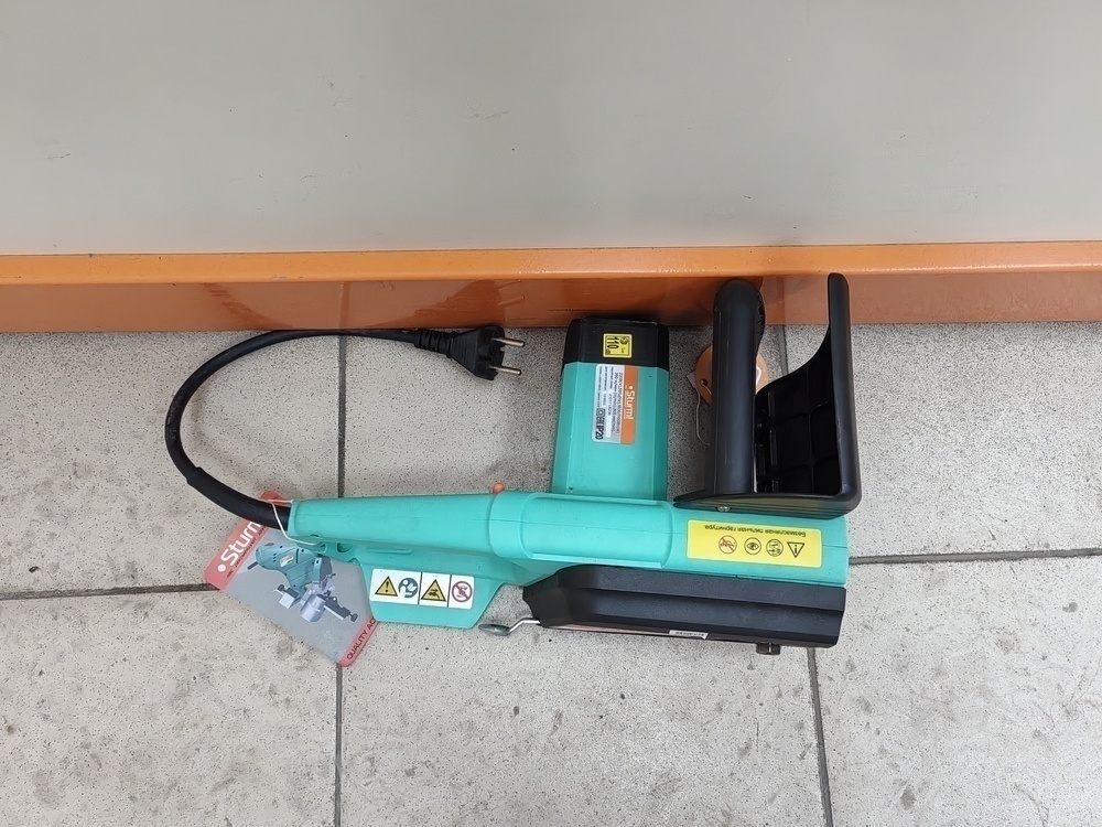 Электропила Sturm! CC9916;