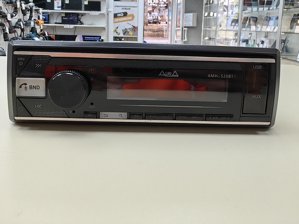 Автомагнитола Aura AMH-520BT