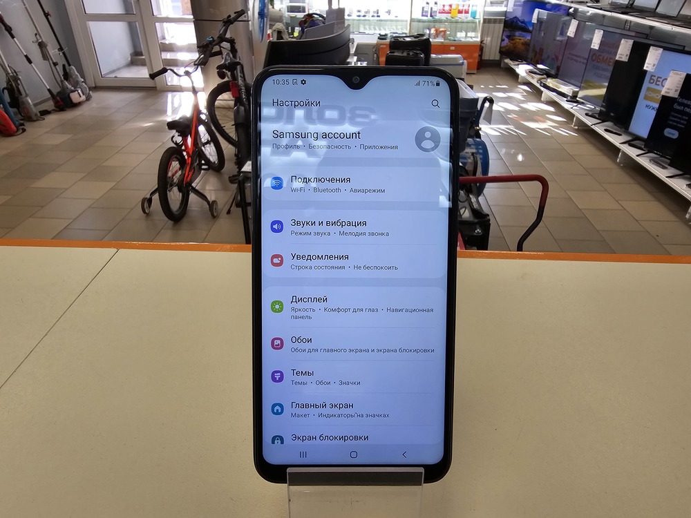 Смартфон Samsung Galaxy A10 2/32