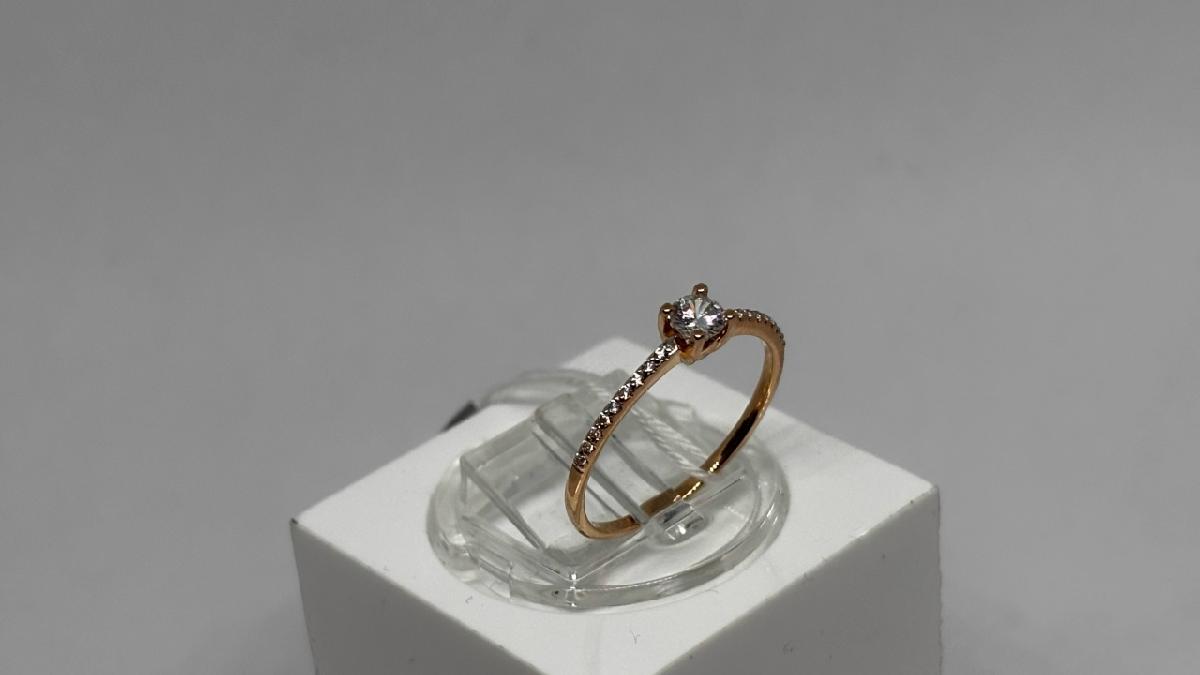 КОЛЬЦО С КАМНЯМИ (Au 585)