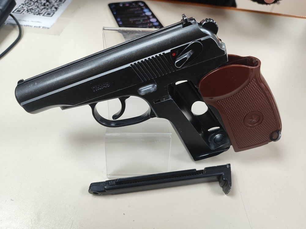 Пневматика Пистолет Borner пм-49