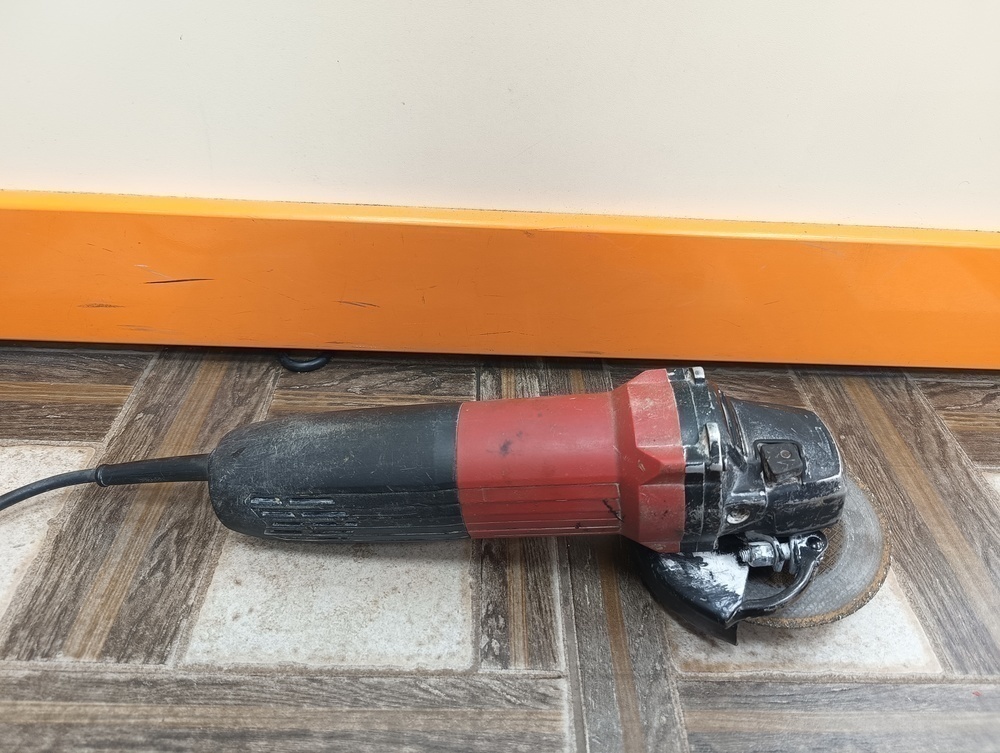 Угловая шлифмашина Elitech AG 1412E