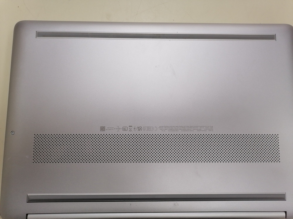 Ноутбук HP; 3-5300U, AMD Graphics, 8 Гб, 256 Гб, Нет