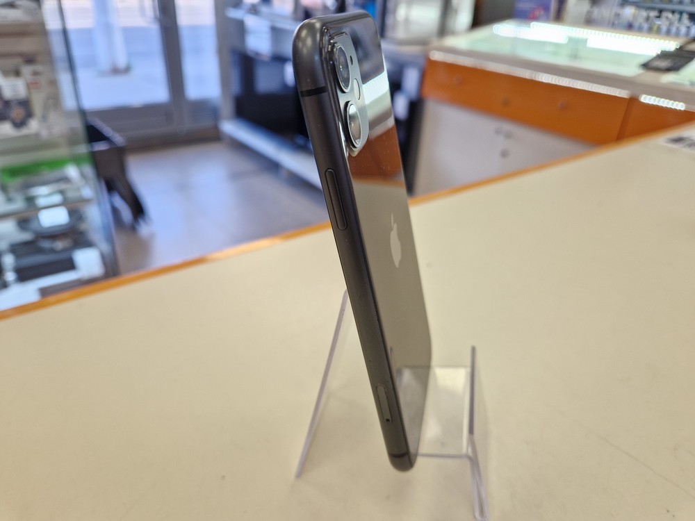 Смартфон Apple iPhone 11 128Gb