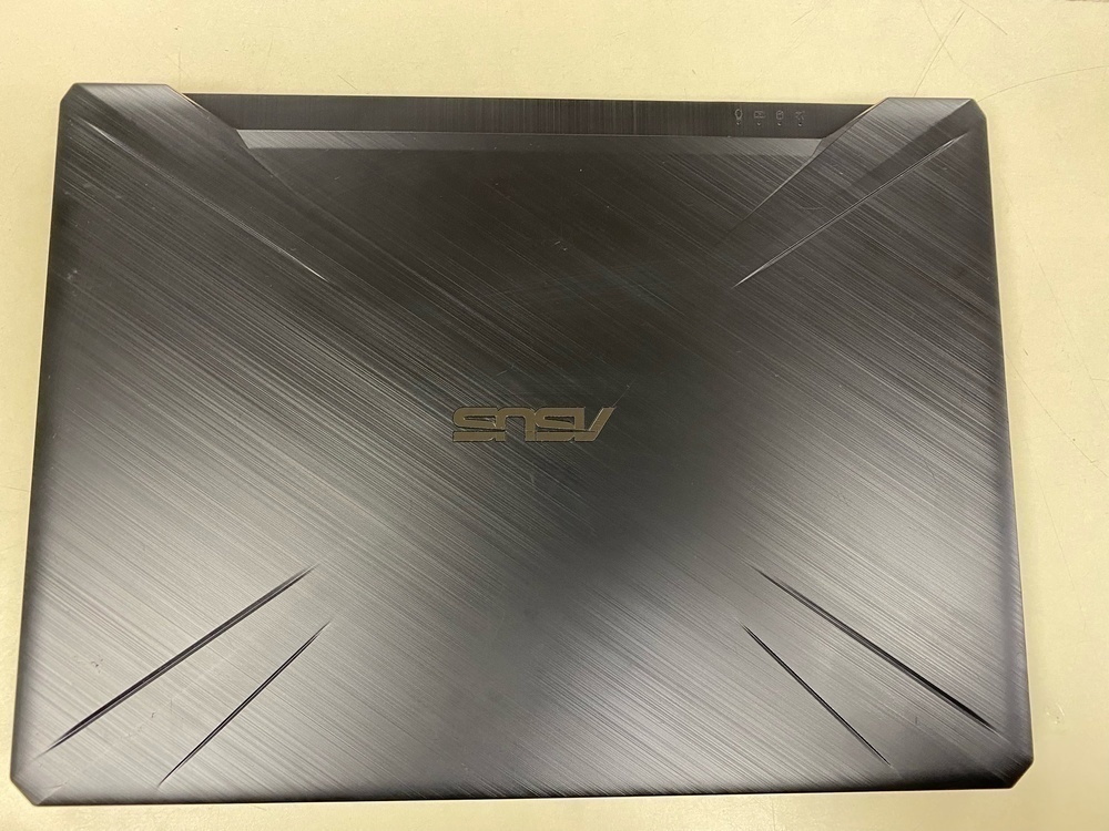Ноутбук ASUS FX505D; Ryzen 7 3750H, GeForce GTX 1050, 8 Гб, 128 Гб, Нет