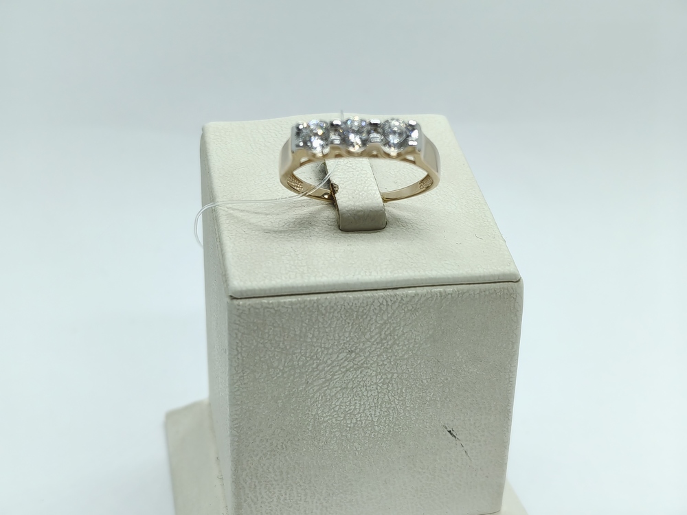 КОЛЬЦО С КАМНЯМИ (Au 585)