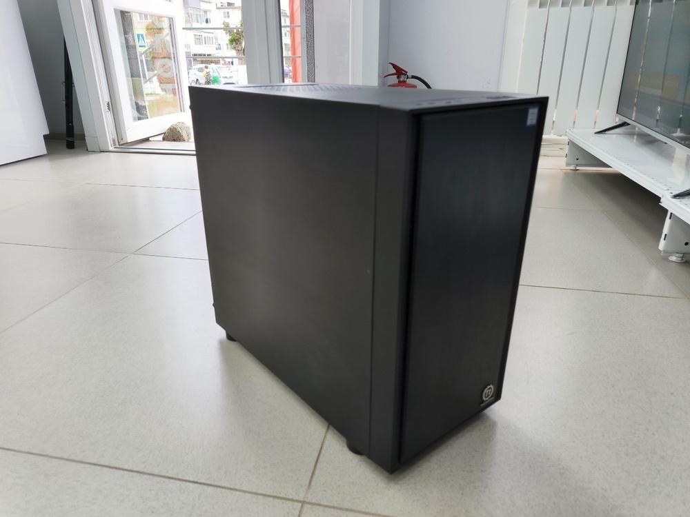 Системный блок THERMALTAKE; Core i5-9400F, GeForce GTX 1650, 8 Гб, 512 GB, Нет