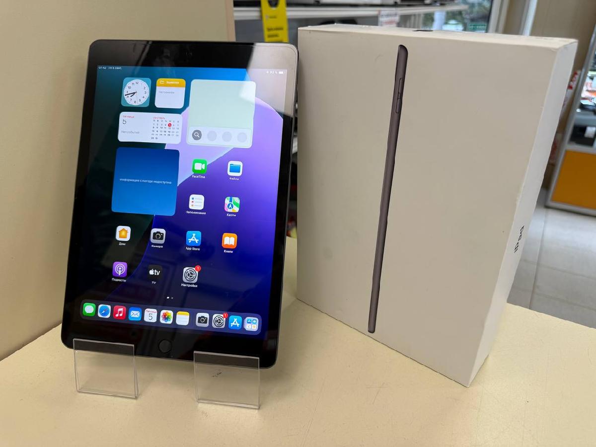 Планшет Apple iPad 9 64 ГБ (2021 A2602 (Wi-Fi)