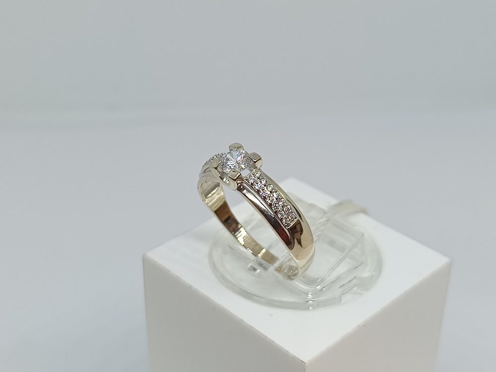 КОЛКМИ585 КОЛЬЦО С КАМНЯМИ (Au 585)