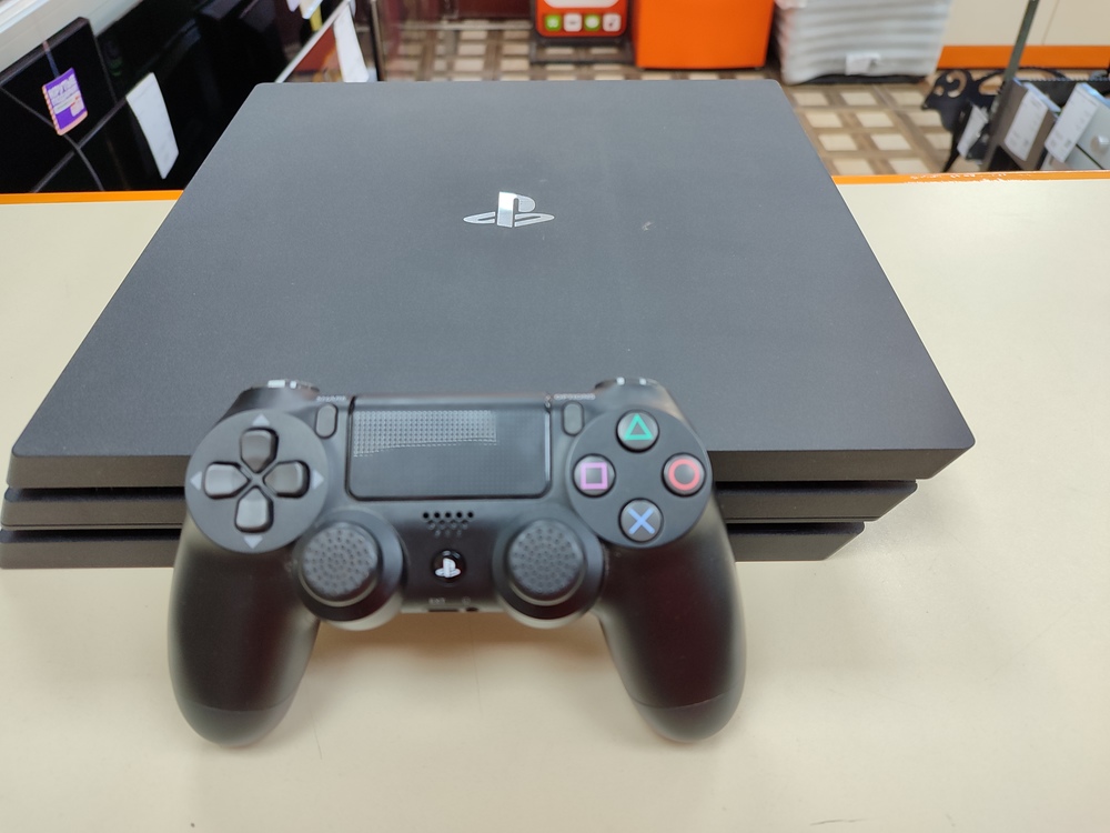 Игровая приставка PlayStation 4 Pro 1Tb