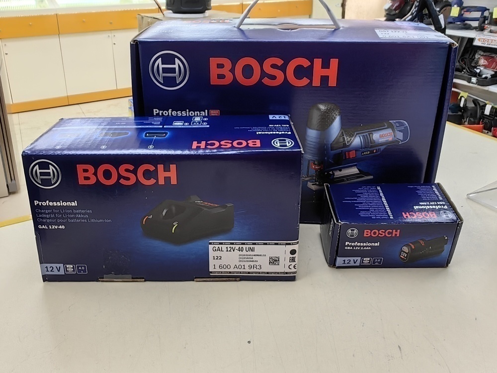 Лобзик Bosch GST 12V-70