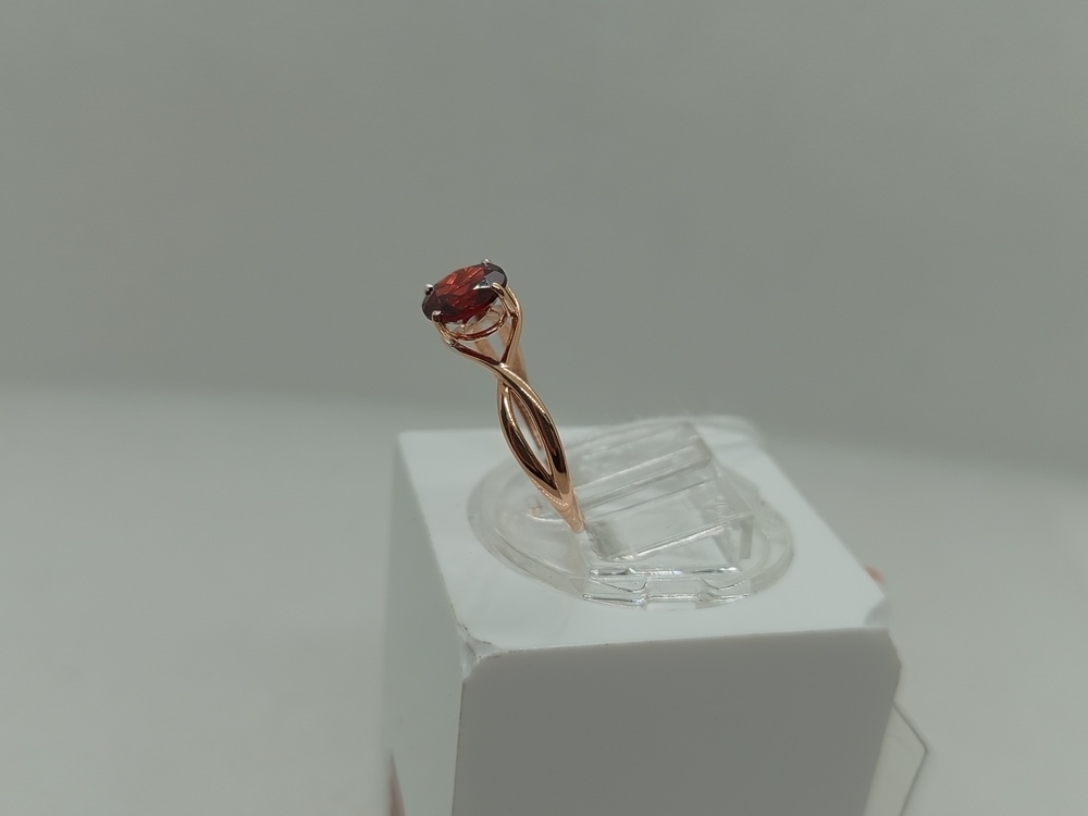 КОЛКМ585 КОЛЬЦО С КАМНЕМ (Au 585)