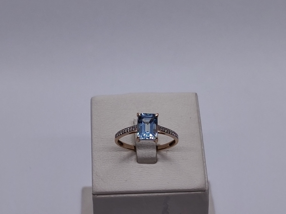 КОЛКМИ375 КОЛЬЦО С КАМНЯМИ (Au 375)