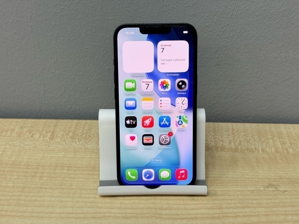 Смартфон Apple iPhone 13 128Gb