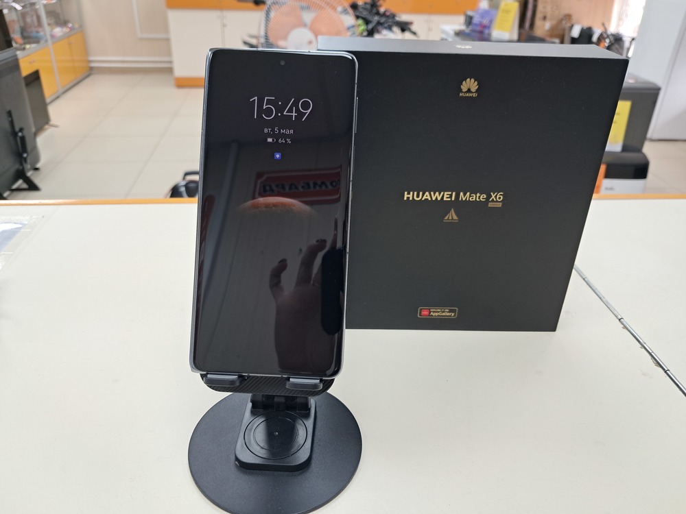 Смартфон Huawei Mate X6 12/512