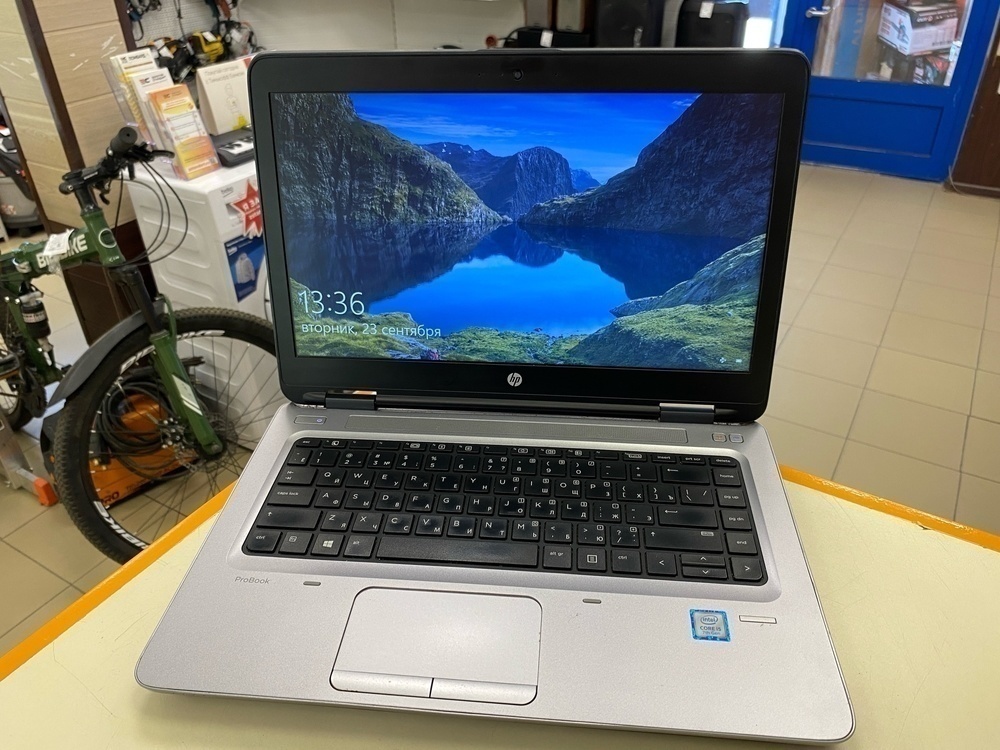 Ноутбук HP; Core i5-7200U, Intel HD Graphics 620, 8 Гб, 240 Гб, Нет