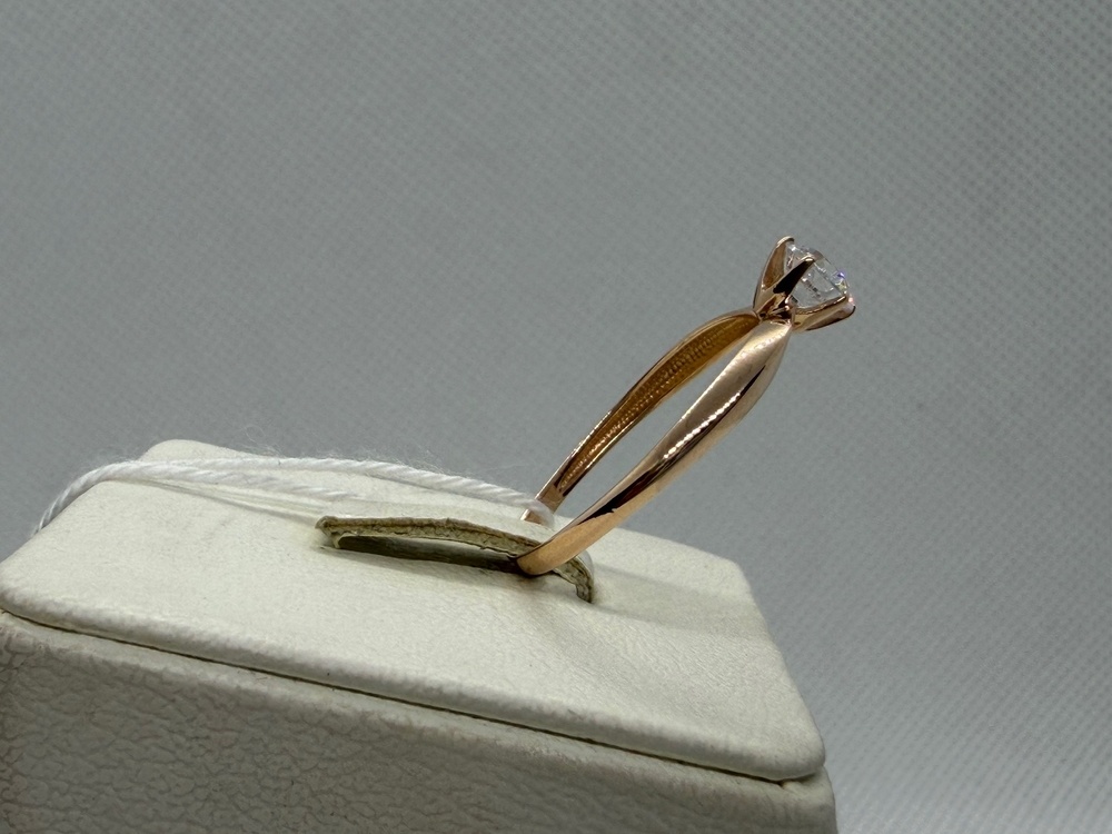 КОЛКМ585 КОЛЬЦО С КАМНЕМ (Au 585)