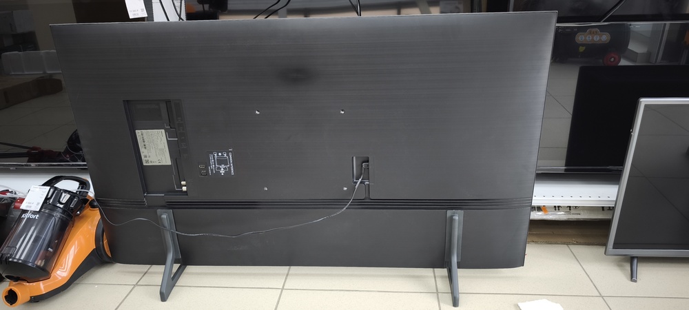 QLED Телевизор Samsung QE50Q60D 2024