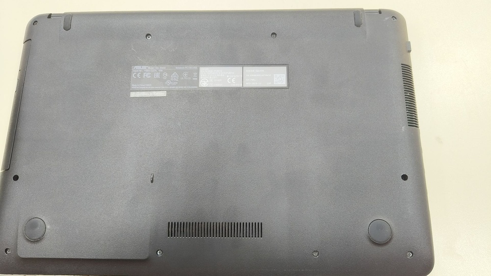 Ноутбук ASUS; Pentium 4417U, GeForce MX110, 4 Гб, Нет, 1 Tb