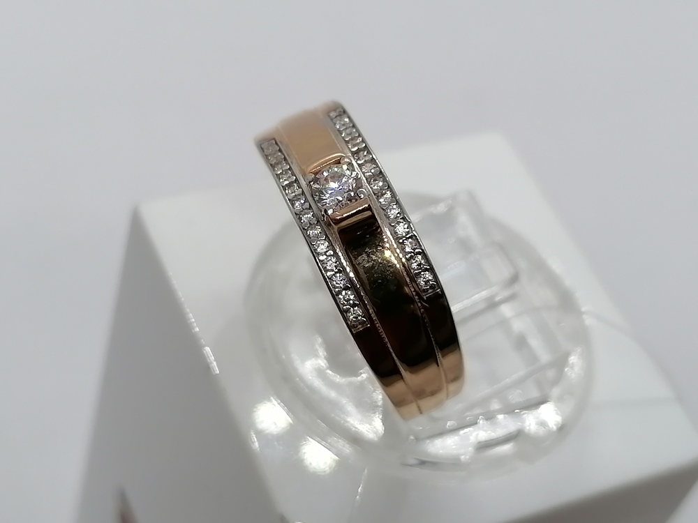 КОЛЬЦО С КАМНЯМИ (Au 585)